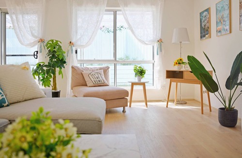 Maraylya House | High-Ranking Two-Level House with 4 Br Gables