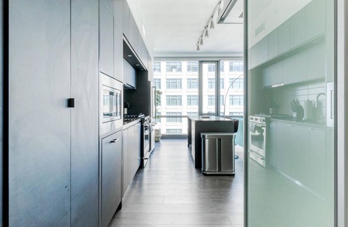 North Rosslyn Apartment | High-Rise Apt in Arlington VA