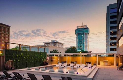 Downtown Wichita Apartment | High rise luxury apartment downtown Wichita