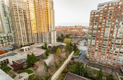 Downtown Mississauga Apartment | High-Rise Skyline Suite Sleeps 5 Steps to SQ1