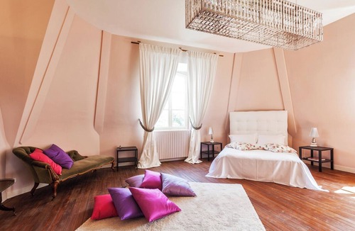 Bouelles Other | High service chateau in Normandy