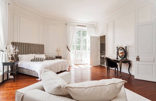 Bouelles Other | High service chateau in Normandy