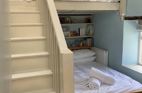 Shaftesbury Cottage | High Specification House With Views To Die For!