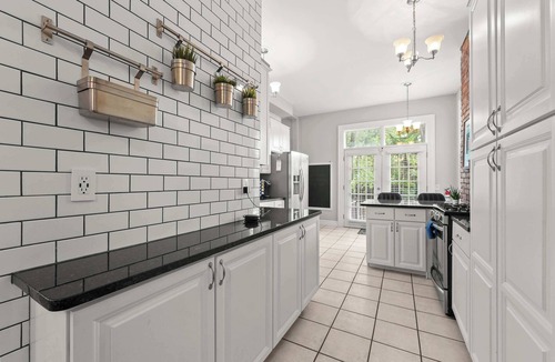 Italian Village House | High Street Hideaway - For 8