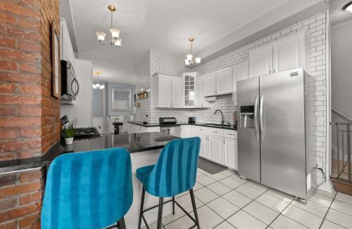 Italian Village House | High Street Hideaway - For 8