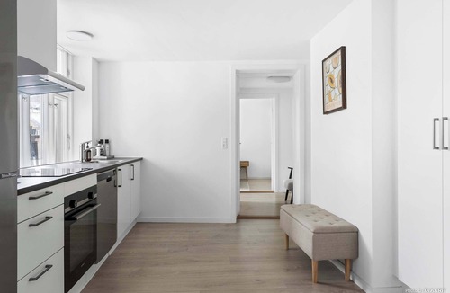 Midtbyen Apartment | High-Street Residence