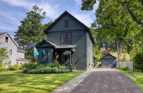 Lenox House | High Street Stunner