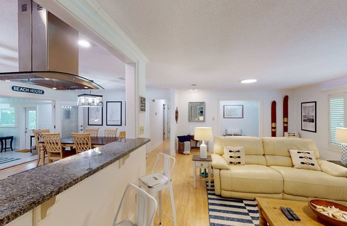 Jekyll Island House | HIGH TIDE 3 bedrooms, 2 bathrooms