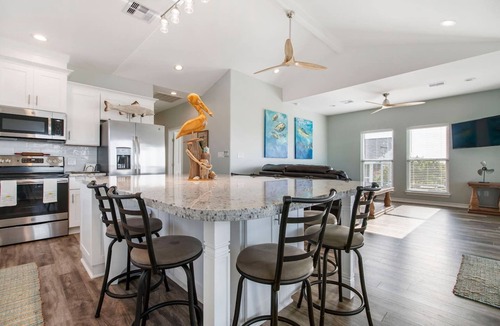 Cedar Lane House | High Tide: All-day Fishing, Quick East Bay Access