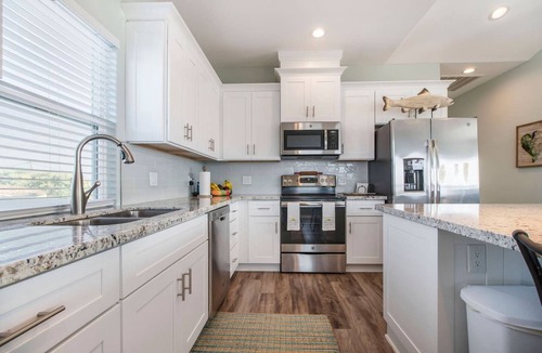 Cedar Lane House | High Tide: All-day Fishing, Quick East Bay Access