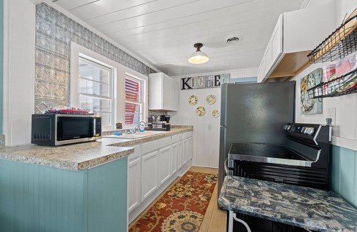 Windy Hill House | High Tide in Windy Hill
