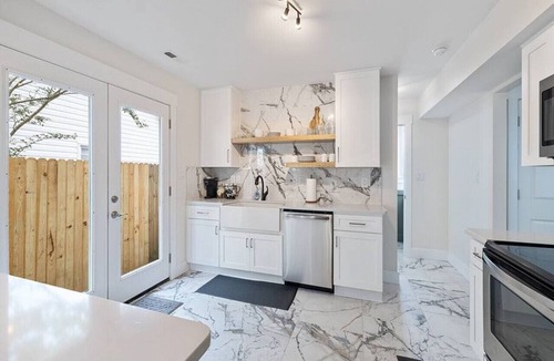 Northeast Virginia Beach House | High Tide, Vibe/Oceanfront District