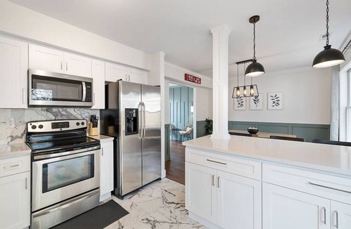 Northeast Virginia Beach House | High Tide, Vibe/Oceanfront District