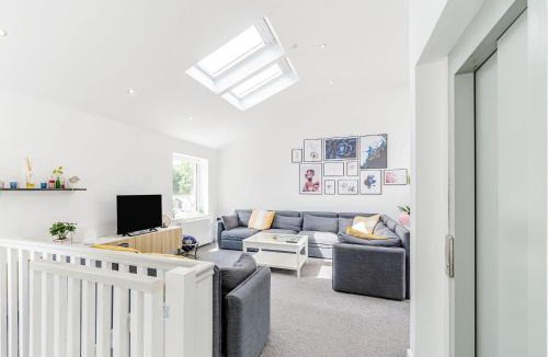 Knaresborough House | High Trees View - Cottage