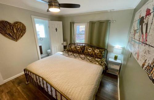 New Kingston House | High-View Catskills Cabin