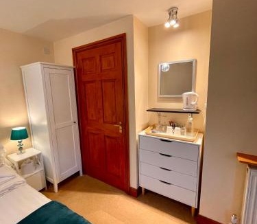 Uttoxeter House | High View Cottage