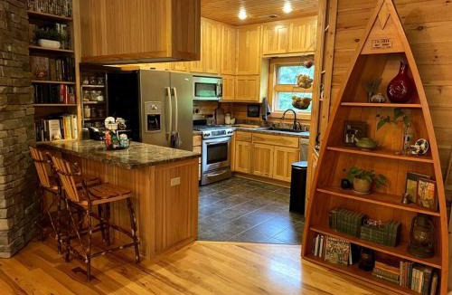 Keene House | Highbridge River Cabin