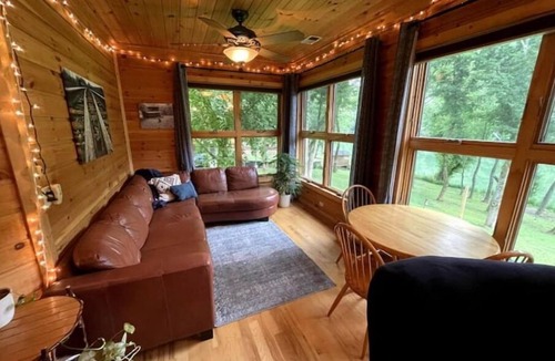 Keene Cabin | Highbridge River Cabin with KY River View & Access