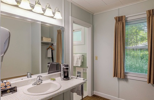 Bar Harbor Hotel | Highbrook Motel