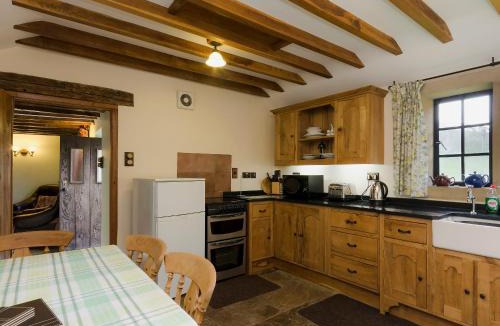 Hathersage House | Highbury Cottage