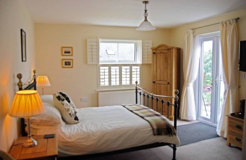 Boncath Bed & Breakfast | Highbury Garden Suite