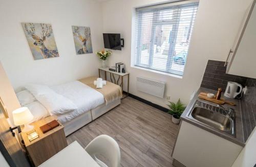 Highbury House | Highbury Modern Self Contained Studios Private Self Check-in 15 Min to Central London