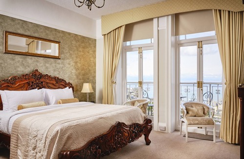 Lynton Bed & Breakfast | Highcliffe House