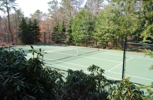 Water Mill House | Highest point in Hamptons, designed by renowned architect, w/ocean & bay views