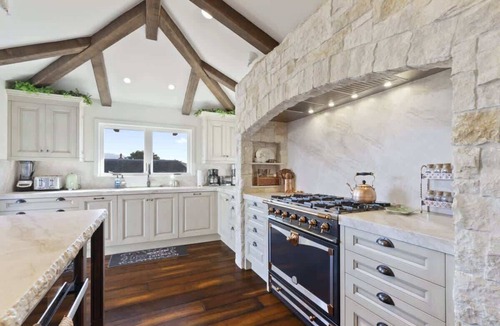 Golden Rectangle House | Highest Rated in Unmatched Location