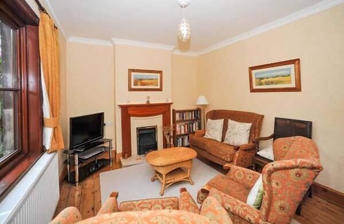 Leek Cottage | HIGHFIELD COTTAGE, family friendly, with a garden in Leek