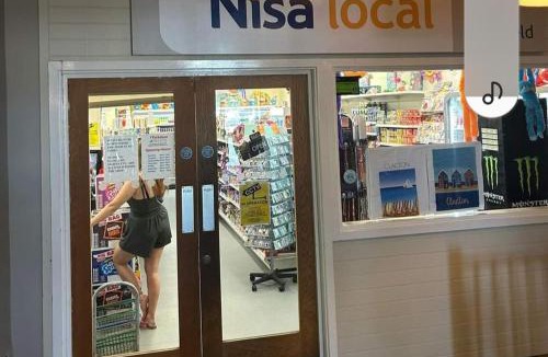 Clacton-on-Sea Ski Chalet | Highfield Grange Holiday Park