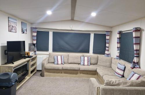 Clacton-on-Sea Ski Chalet | Highfield Grange Holiday Park