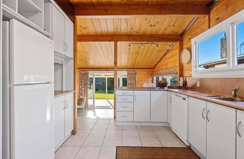 Lynmore House | Highfield Ride | Next to the Forest with Spa Pool