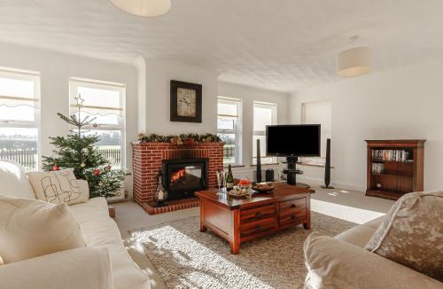 Gissing House | Highgrove