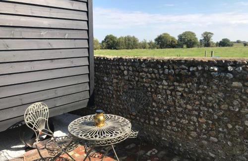 Chichester House | Highkettle Hut