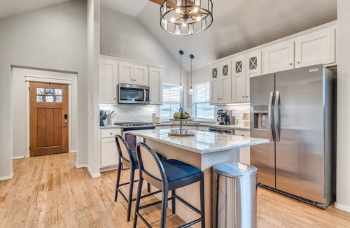 Broken Arrow House | Highland Creek Retreat