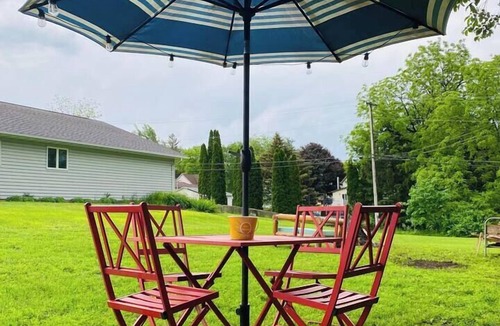 Highland Apartment | Highland: Driftless Fun Awaits