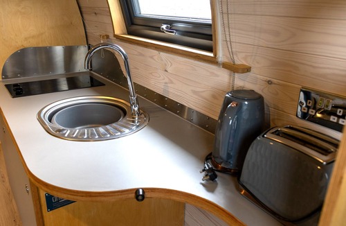 Alloa House | Highland Gateway Glamping & Caravanning