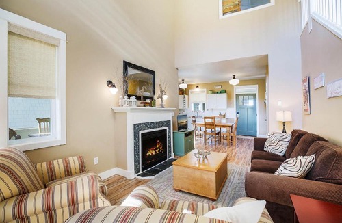 Oroville House | Highland Green