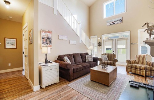 Oroville House | Highland Green