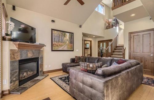 The Highlands House | Highland Greens 42