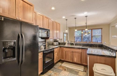 The Highlands House | Highland Greens 42