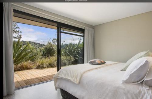 Waikino Cabin | Highland Lodge