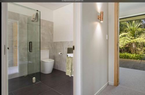 Waikino Cabin | Highland Lodge