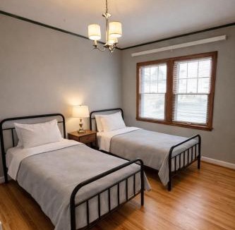 Highland House | Highland MidTerm Rental
