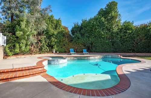 Highland House | Highland Relaxing Oasis with Private Pool