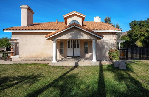 Highland House | Highland Relaxing Oasis with Private Pool