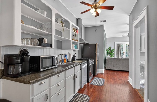 Highland Historic District Apartment | Highland Serenity 2 BR Duplex