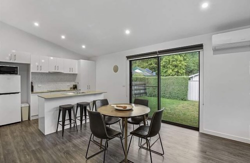 Bright Apartment | Highland Valley Cottage 2