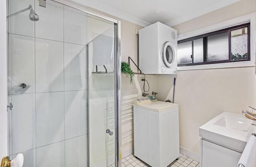 Bright Apartment | Highland Valley Cottage 5